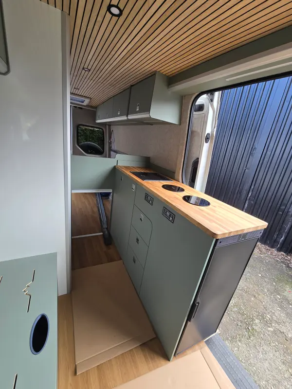 VANZ Adventures build 6