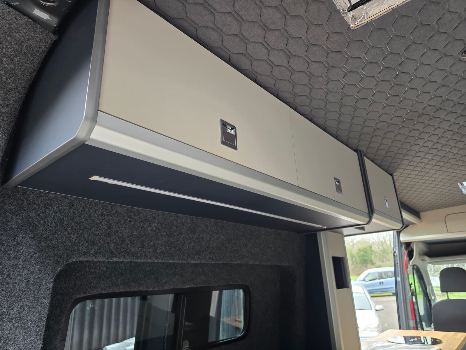 A top locker scribed to the roof and walls of a 2017 on VW Crafter, the TGE's twin