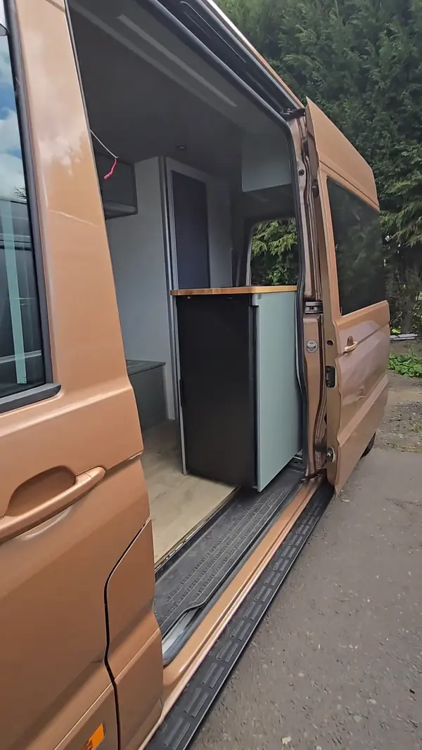 VANZ Adventures build 26