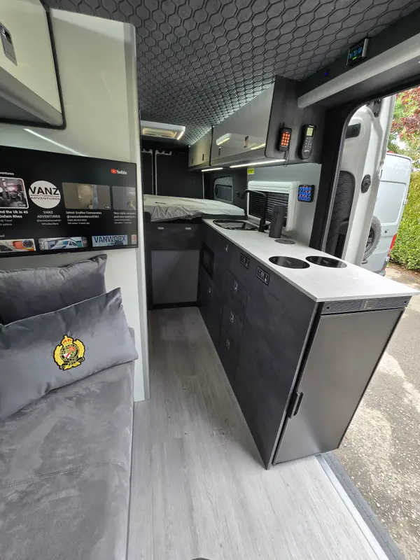 VANZ Adventures build 28